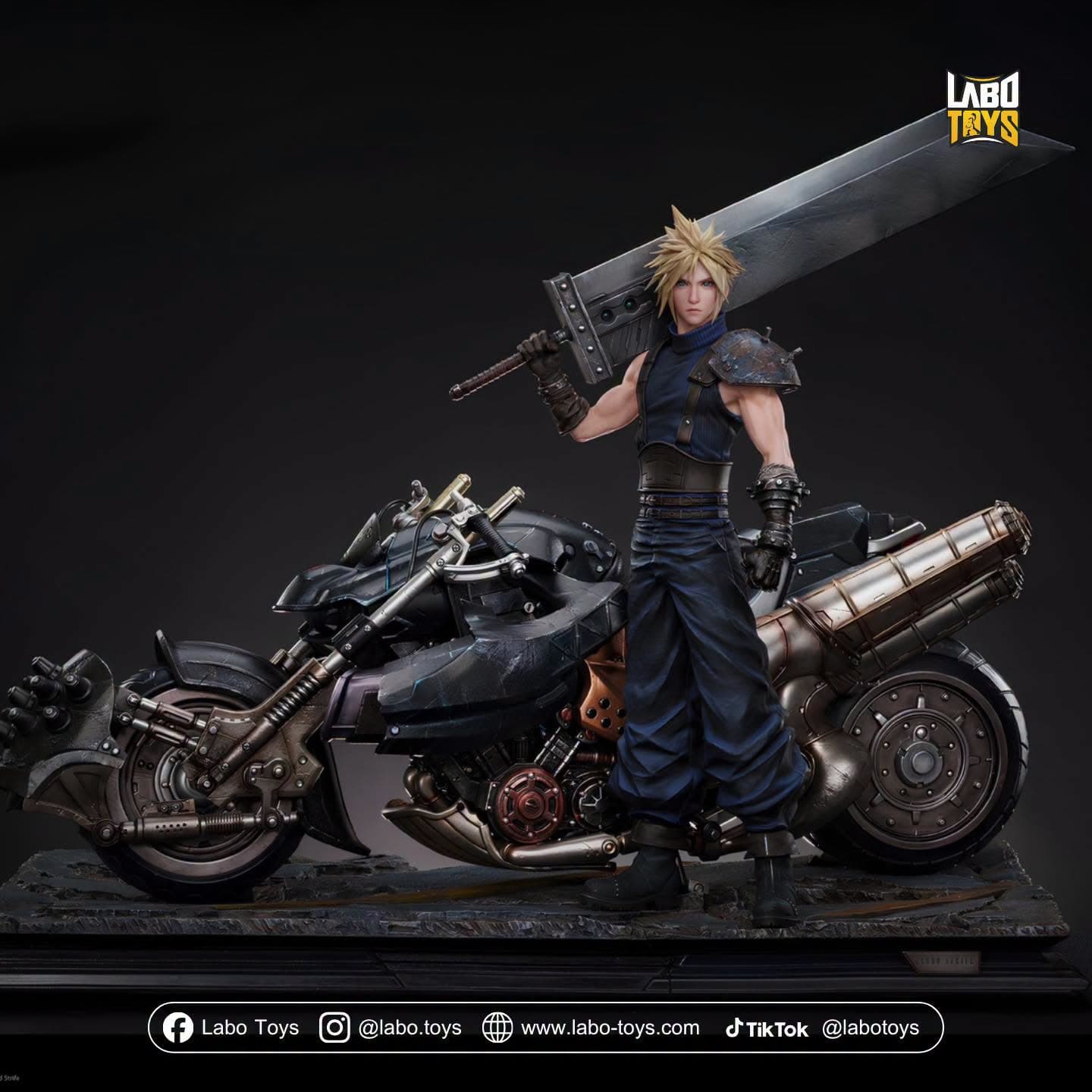 Cloud Strife Game Ver. | Final Fantasy | Dream Boat Studio